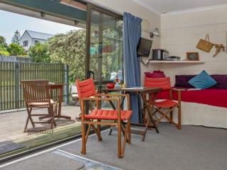 Moanarua Beach Cottage