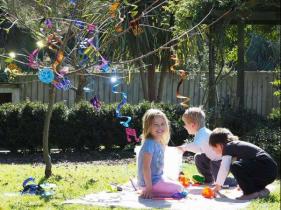 Children under decorated Tree