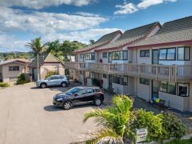 Aquarius Motor Lodge